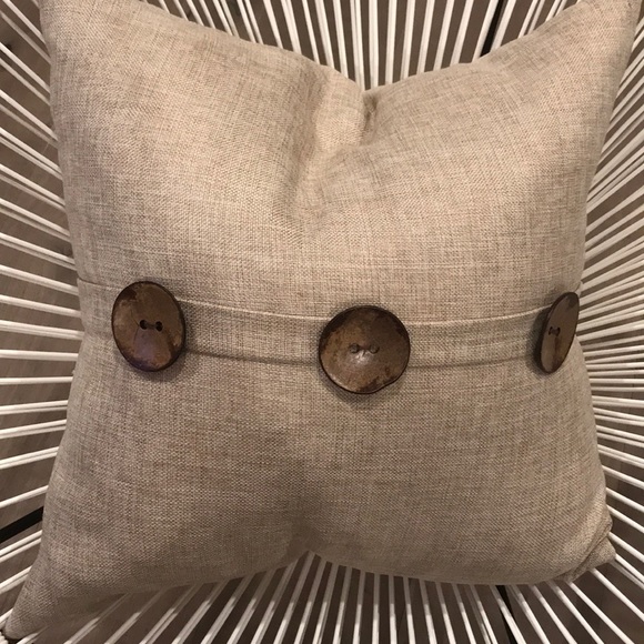 Home Goods Other - Decorative Down Pillow w/Wood Buttons